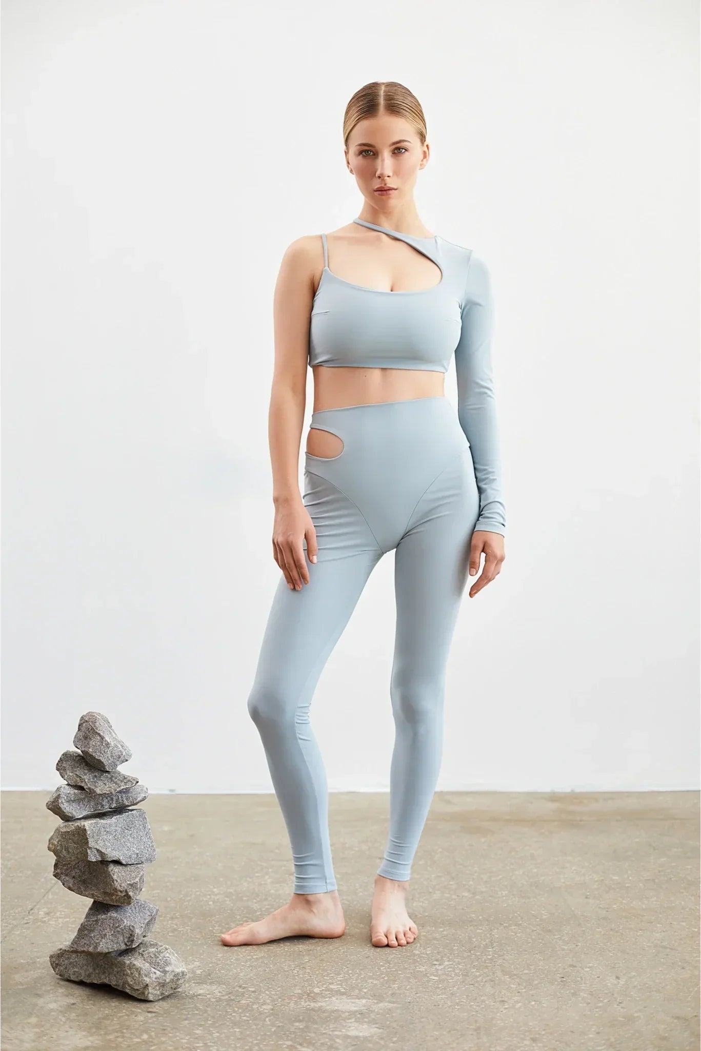 One Shoulder Longsleeve Balance White